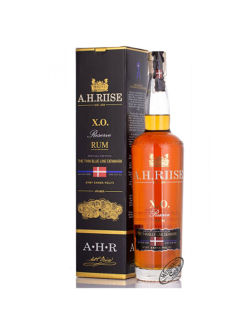 Rum A.H. Riise Extra Old The Thin Blue Line della Danimarca 40% 70cl